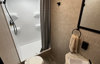 Queen bed, 2 bunks - commercially insured!