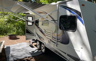 2012 Lance Lance Travel Trailers 1685