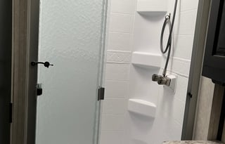 Meet Gertty….  34ft of Glamping!