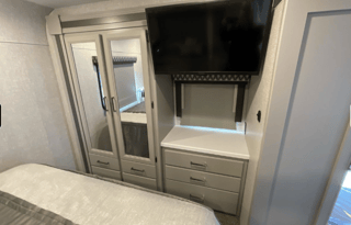 Avistays RV New 2023 Thor - Quantum Class C 32ft