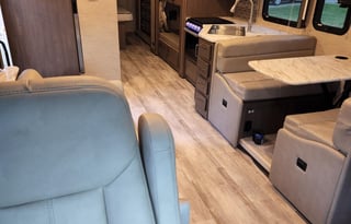 2022 Thor Motor Coach Freedom Traveler 32A