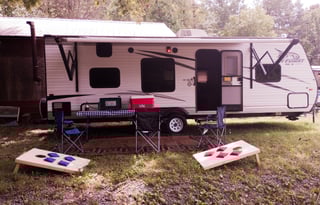 "Sweet Escape" Spacious 10-Person RV
