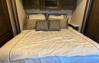 2019 Coachmen Sportscoach SRS 339DS DIESEL PUSHER