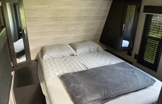 Fully Stocked '21 Bunkhouse w/ Private Queen Entry