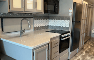 A6 *NEW*Thor Windsport 8-SLEEPER-WIFI- Luxury Bus