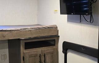 Sleeps 8/bunk House/2023