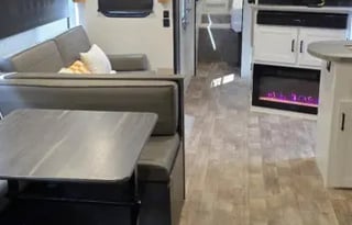 6 beds, pet friendly bunk house 2022 Hideout