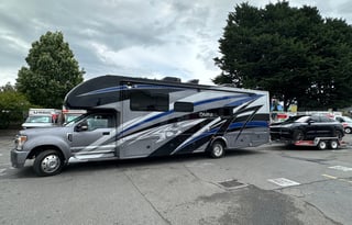 2022 Thor Motor Coach Omni BH35