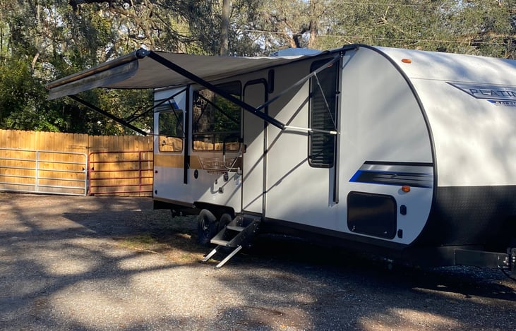 Awning, exterior Speakers, Spray Port