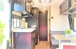 **Top Deals RV Rentals+Pet friendly+Beach & Park**