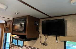 2016 Jayco - Jay Feather Floorplan: X213