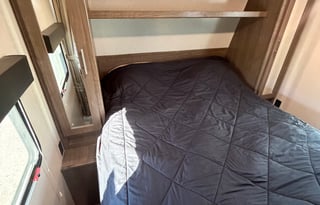 2020 Keystone Hideout 26LHSWE