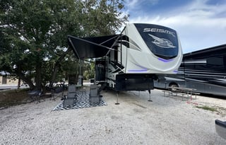 Family Friendly with capability to sleep 7 and up to 8.