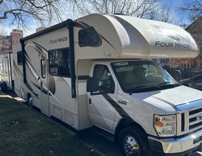 Thor Motor Coach Four Winds 28Z