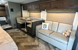 S14 - Luxury Medium Class C