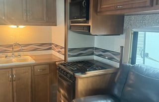 'Winnie' 2018 Winnebago Minnie Winnie ACO1706