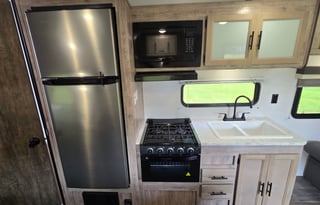2024 Gulf Stream Ameri-lite 26BHG (#22)