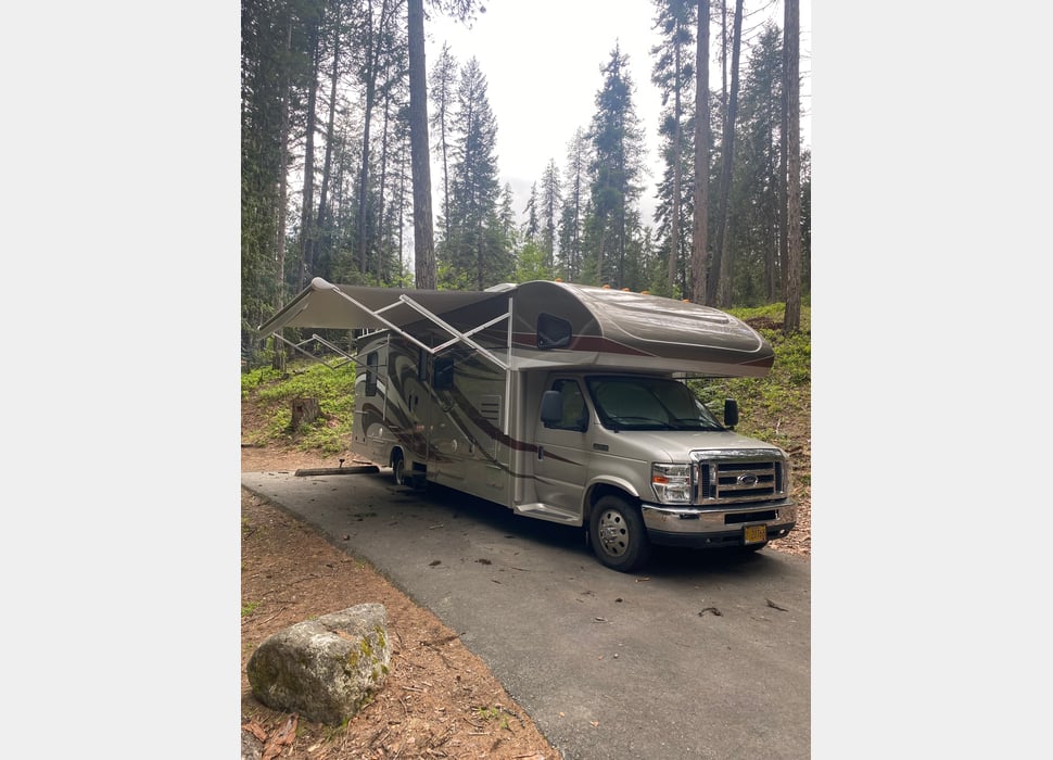 Class C Motor Home rentals in Spokane Valley