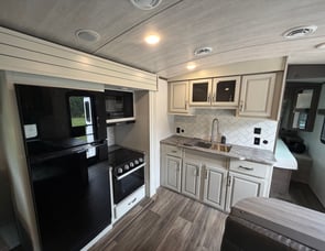 Keystone RV Cougar Half-Ton 27BHS