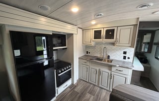 2023 Keystone RV Cougar Half-Ton 27BHS