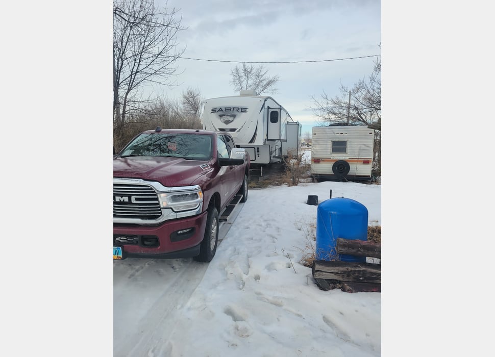 Fifth Wheel rentals in Williston
