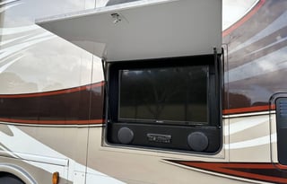 2017 Dynamax Force HD Super C with Bunk House