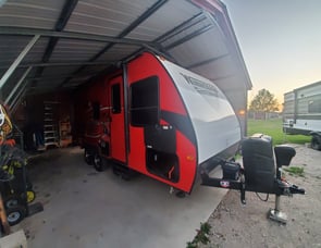 Winnebago Industries Towables Micro Minnie 2100BH