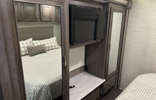 2023 Entegra Vision XL 34G