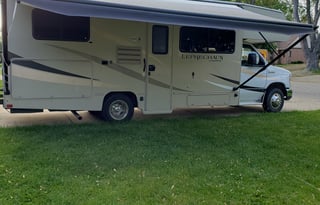 2019 Coachmen Leprechaun