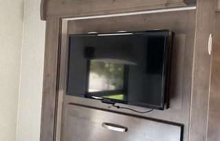 Fully Stocked 2020 Entegra RV – Dog Friendly