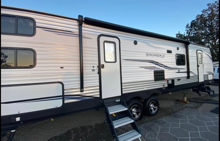 Exterior, bunks on left, master bedroom on right