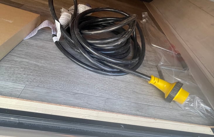 Detachable power cord for camper