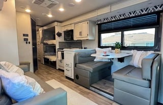 Midwest Glamper, 2023 Jayco Redhawk 31F