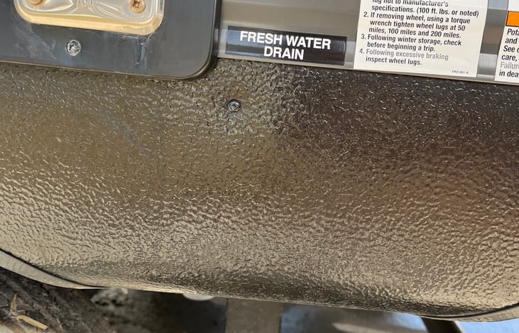 Easy static water drain.