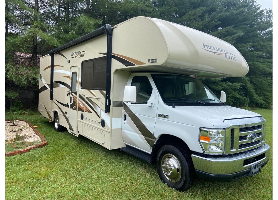 Class C Motor Home rentals in Las Vegas