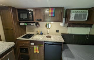 2017 Dutchmen RV Coleman Lantern LT Series 15BH