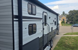 2018 Grand Design Transcend 29BHS