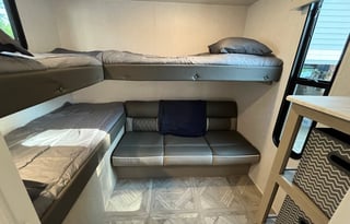 Forrest River Salem Sleeps 10 FULLY STOCKED!!