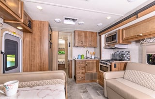 2020 Gulf Stream RV Conquest Class C 63111