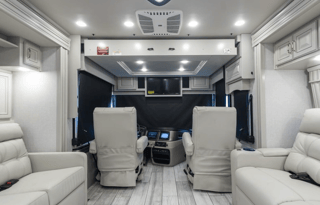 2023 Fleetwood RV Discovery 38W