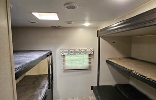 2019 Venture RV SportTrek Touring Edition 343VBH