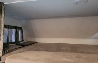 JANICE-2018 Forest River Sunseeker Bunkhouse