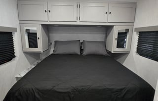 2025 Coachmen Apex-X Series 26BHX