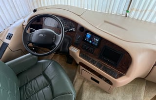 2001 Newmar Kountry Star KSCA3651