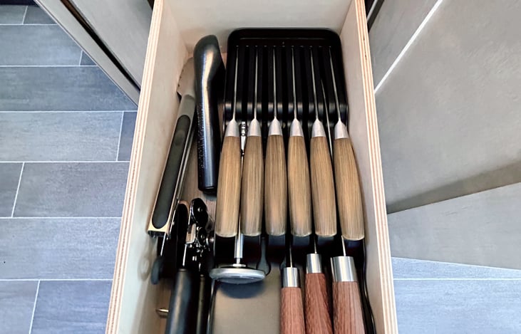 Knives, meat thermometer, can opener, tongs, ice cream scooper, and pizza cutter for any variety of foods!