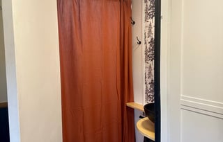 Off-grid, Renovated GLAMPING in the "Prowler"