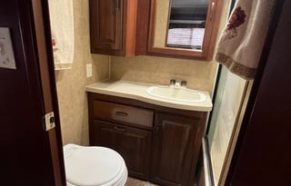 Spacious & Clean 2014:4 TVS &2 SLIDE OUTS:Sleeps 8