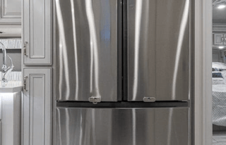 2023 Fleetwood RV Discovery 38W