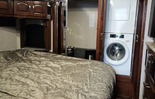 2018 Holiday Rambler Navigator 38F