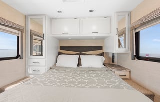 Brand New! 2023 Thor Motor Coach Four Winds